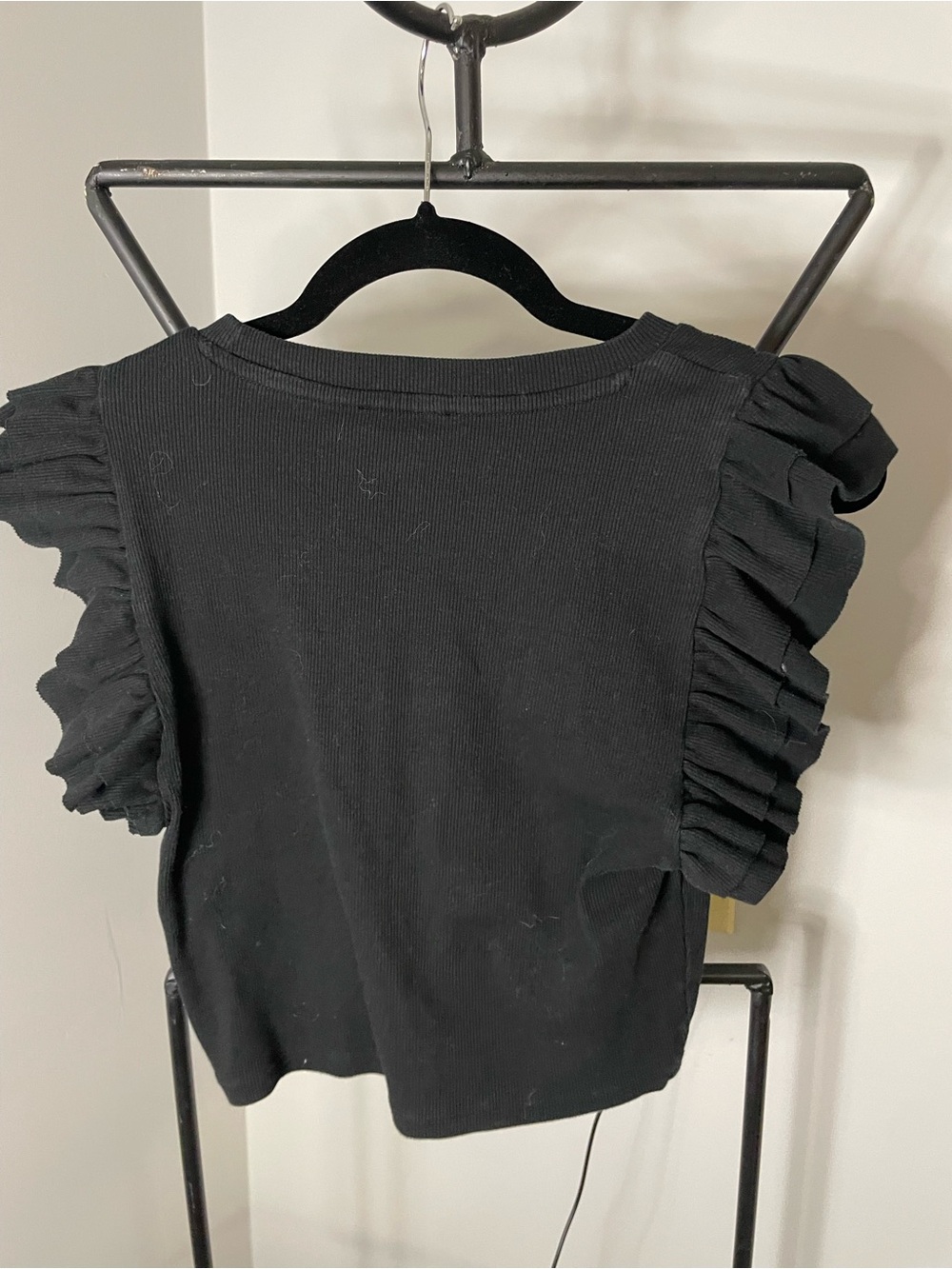 ZARA Black Ribbed Tee with Layered Ruffle Sleeves - Picture 2 of 5
